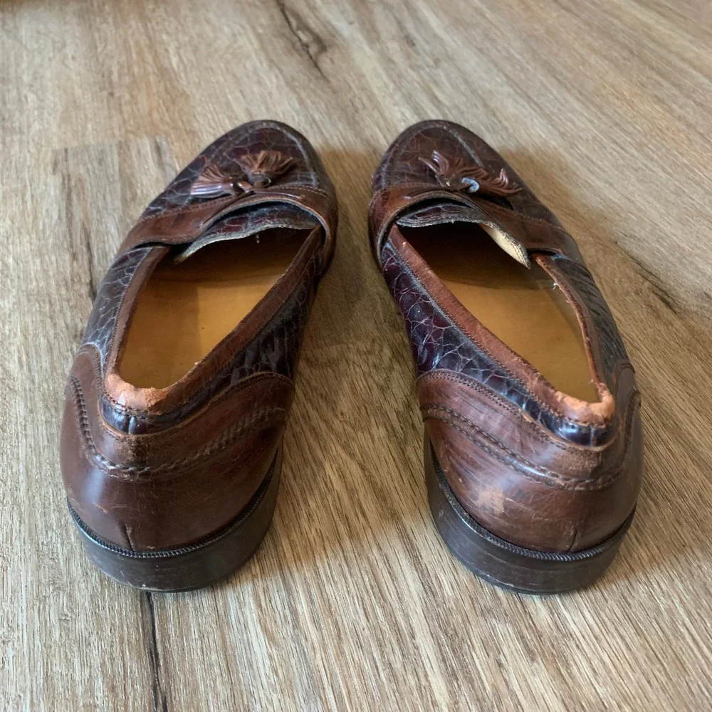 Johnston & Murphy brown crocodile leather tassel loafers - made Italy -size 11.5